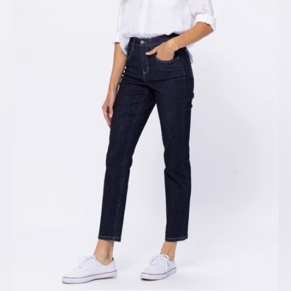 JUDY BLUE High Rise Mom Jean Rinse Wash JB88273 Size 7/28